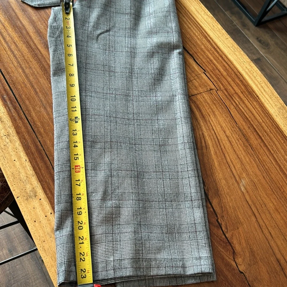 NWOT Zara Gray Plaid cropped pants - Picture 7 of 8
